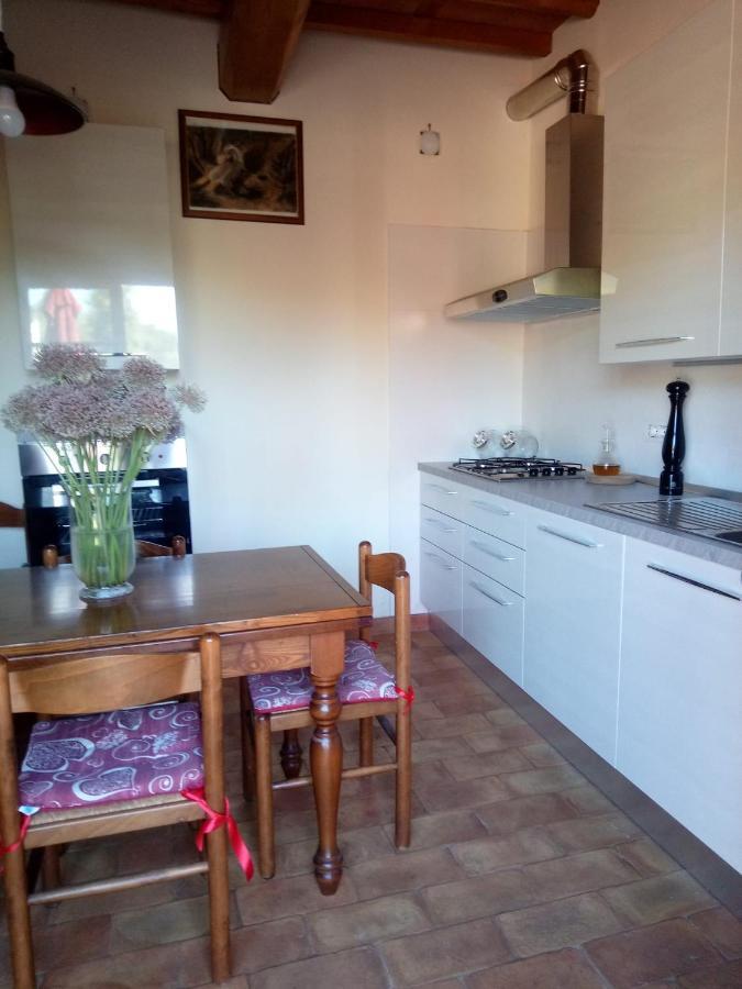 Apartamento Az.Agricola Agriturismo La Locanda Di Lann Fucecchio Exterior foto