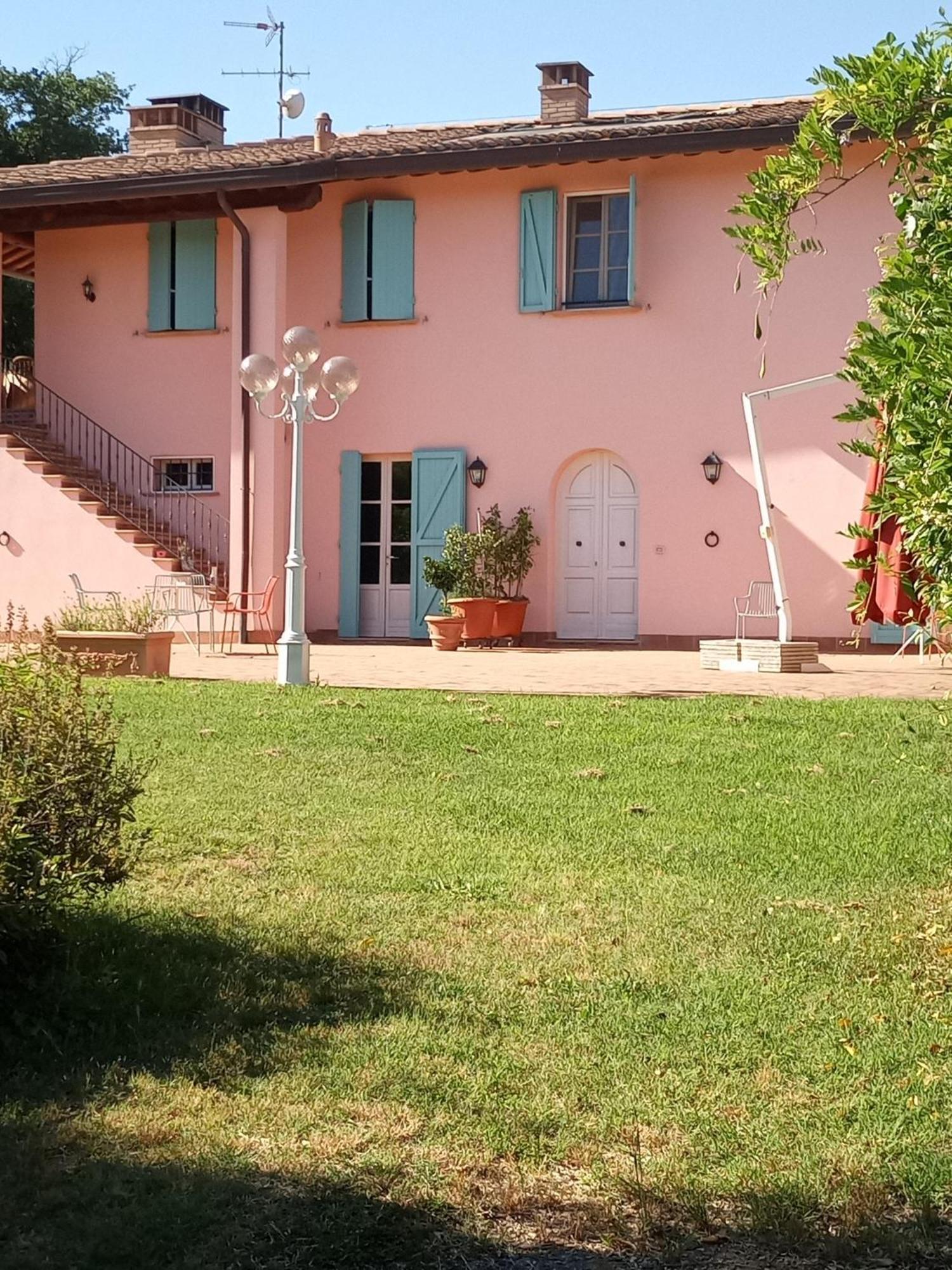 Apartamento Az.Agricola Agriturismo La Locanda Di Lann Fucecchio Exterior foto